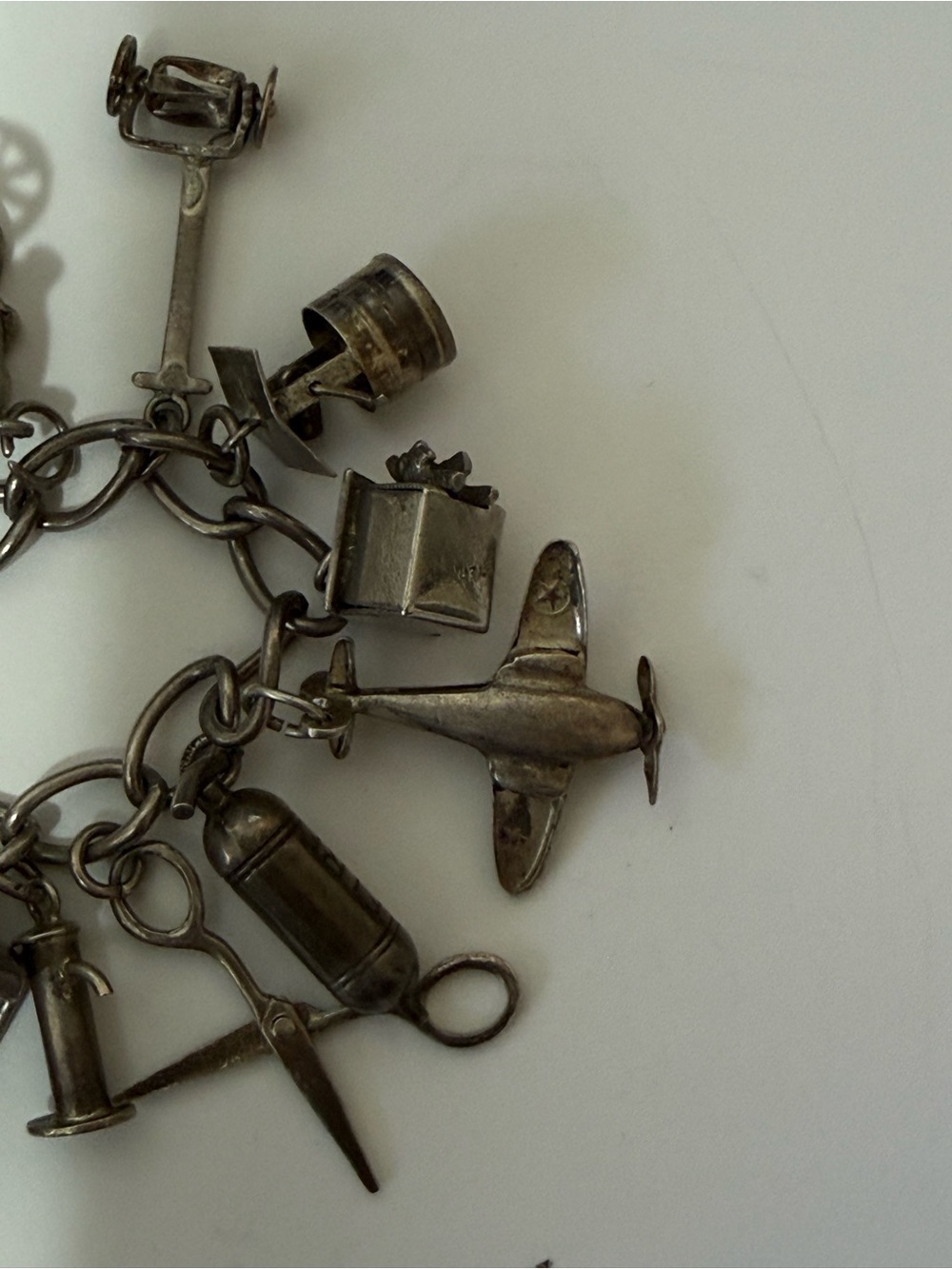 Vintage Sterling Silver Charm Bracelet with Assorted Charms - Picture 4 of 10